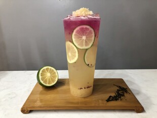 分层柠檬特调饮品 白桃乌龙