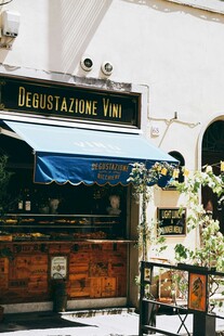 复古风格的街边披萨店