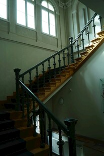 复古风格室内木质楼梯