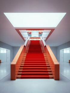 红地毯楼梯