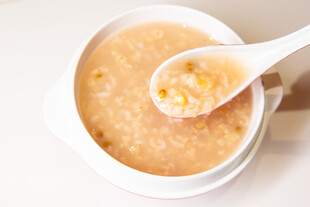 麦仁绿豆粥