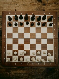 棋盘上的国际象棋棋子