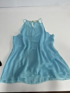 浅蓝色无袖吊带女上衣