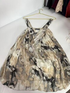 迷彩吊带裙展示