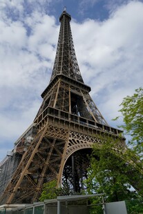 埃菲尔铁塔近景