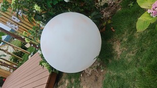 户外白色圆形灯具