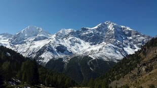 壮丽雪山美景