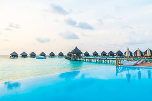 梦幻水上度假屋美景