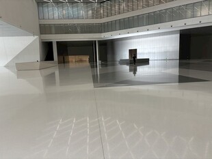 现代空旷室内空间场景