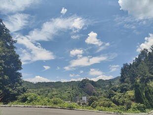 山间公路美景