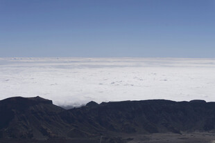 高山云海壮丽景观