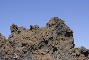 嶙峋火山岩景观