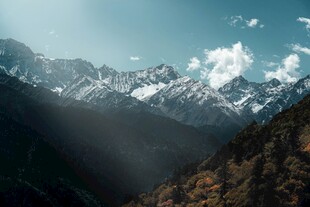 壮丽雪山风景