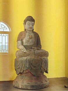 坐佛