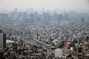 俯瞰繁华都市景观