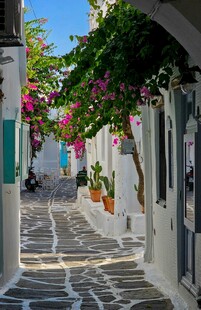 地中海风情的彩色小巷