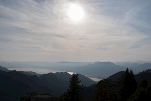 山间云海日出美景