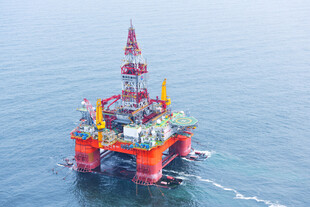 海上石油钻井平台