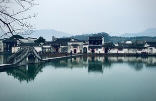 江南水乡宁静湖景风光