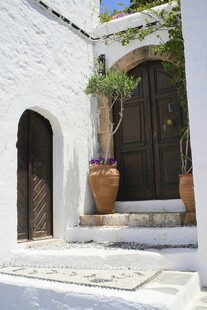 地中海风格白色建筑一角