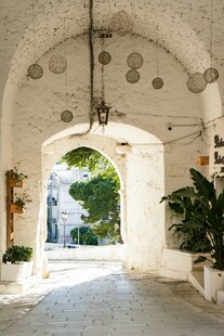 地中海风格拱形门洞庭院