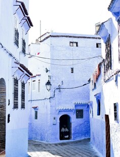 梦幻蓝白小镇巷景