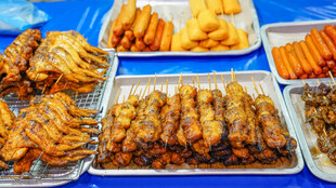 多样美味炸物拼盘