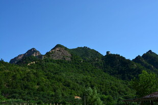 青山蓝天美景