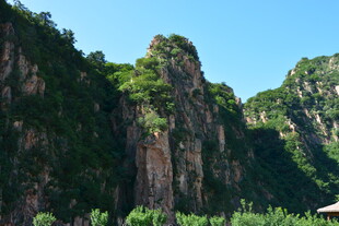 壮丽山峰景观