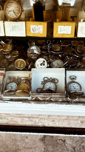 复古钟表陈列展示
