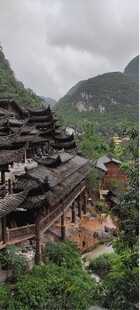 山间古雅建筑群