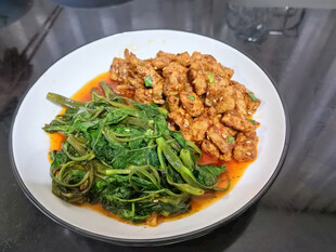 小炒肉摆盘精致