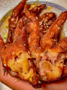 美味卤鸡爪特写