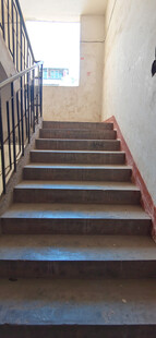 老旧小区楼梯间楼道