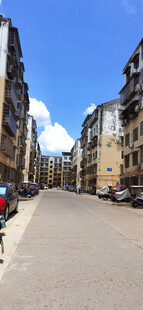 老旧小区内道路两旁的建筑景观