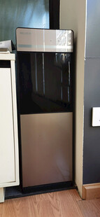 室内饮水机设备展示