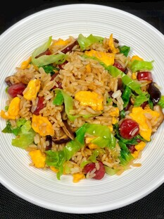 美味蔬菜炒饭