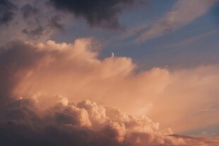 夕阳下的绚烂云彩