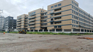 多层建筑施工现场