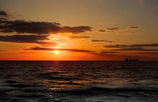 海上壮丽日落美景