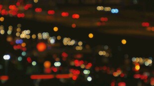 城市夜景车流灯光闪烁