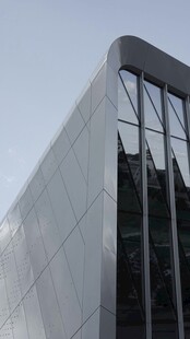 现代风格建筑外观