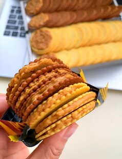 夹心饼干