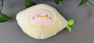 可爱萝卜造型毛绒抱枕