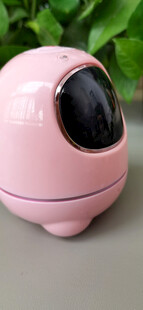 粉色智能机器人