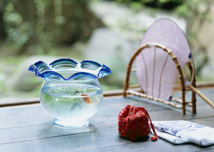 精致茶具与手工艺品摆件