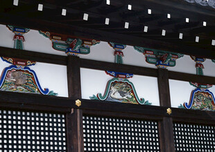 中式古建筑精美屋檐装饰