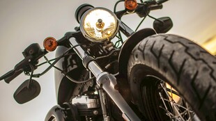 复古摩托车特写