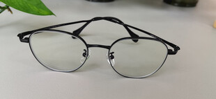 简约时尚金属框眼镜