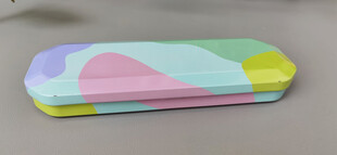 多彩几何图案文具盒